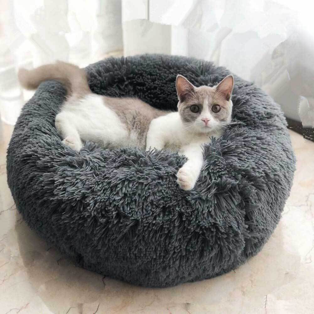 Cozy Plush Cat Bed | Ultra-Soft Calming Retreat | Non-Slip Design for Anxious Cats