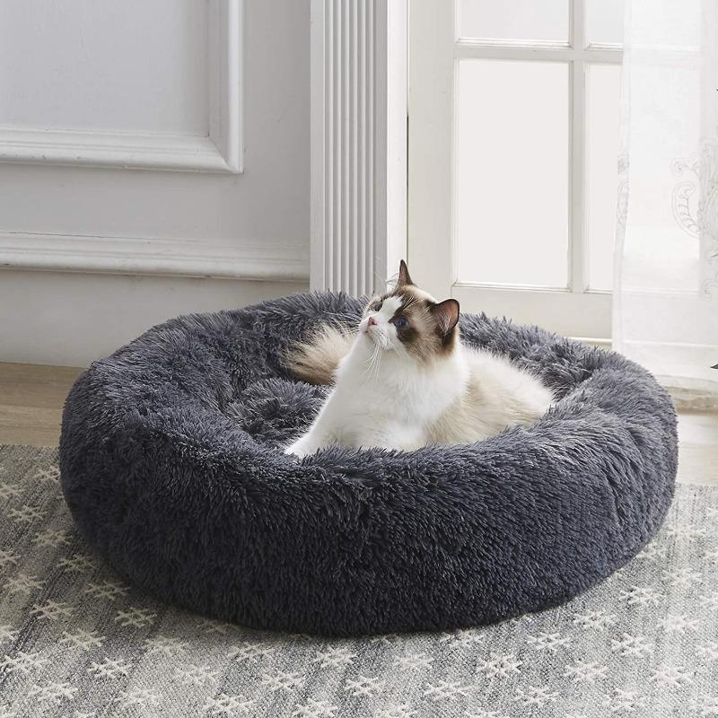 Cozy Plush Cat Bed | Ultra-Soft Calming Retreat | Non-Slip Design for Anxious Cats